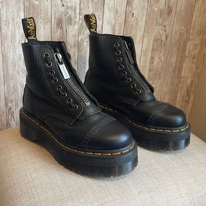 Dr. Martens Sinclair Black Size 5
